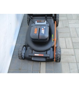 KOSIARKA AKUMULATOROWA Z NAPĘDEM WORX WG749E 40V 46CM BEZSZCZOTKOWA 2X20V