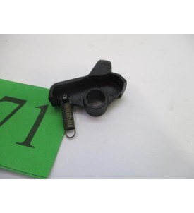 WŁĄCZNIK PRZYCISK BLOKADY  DO PIŁY ALIGATORA DeWalt DWE397 PILARKI