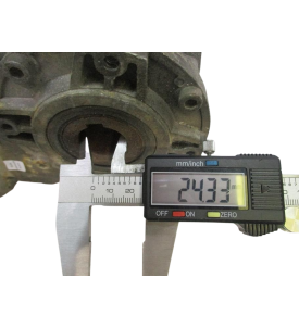 MOTOREDUKTOR SILNIK Z PRZEKŁADNIA Bonfiglioli 830720156 230/400V 0.37KW 42 OBR./MIN KĄTOWY