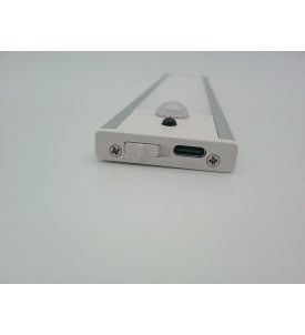 Bezprzewodowe Lampki LED Podszafkowe 4 szt. | 20,5 cm | Samoprzylepne | Pilot | USB | Oświetlenie do Kuchni i Szafy